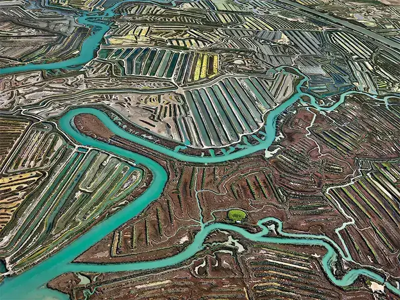 Edward Burtynsky: Water