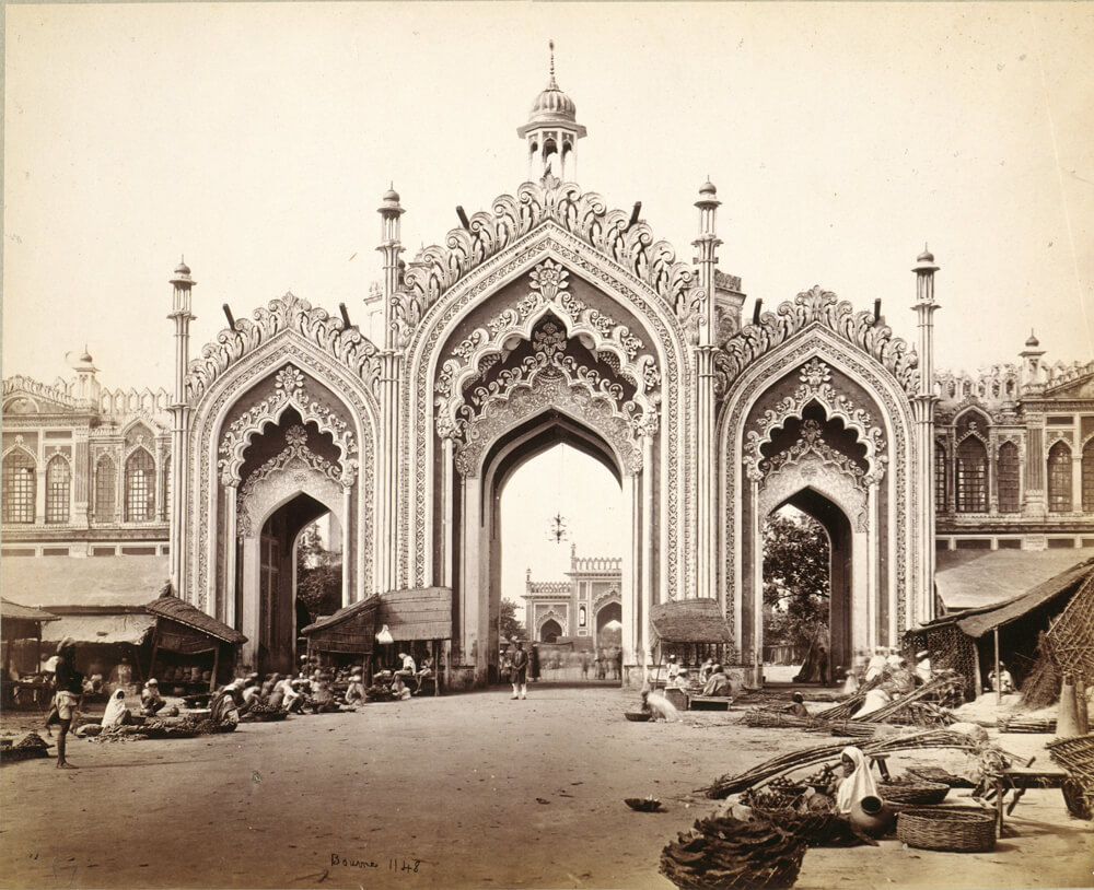 Gateway to the Hooseinabad Bazaar in Lucknow, 1863–66 V&A Museum no. 7-1972<p>© Samuel Bourne</p>