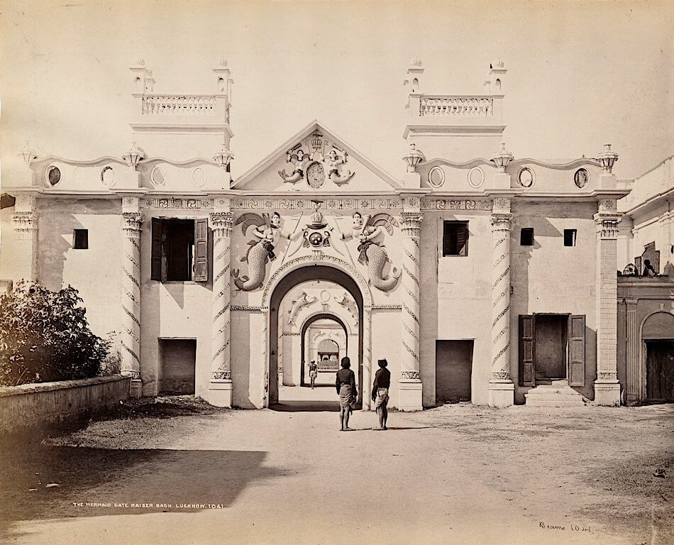 ”The Mermaid Gate, Kaiser Bagh. Lucknow, 1041,” 1863–1869<p>© Samuel Bourne</p>