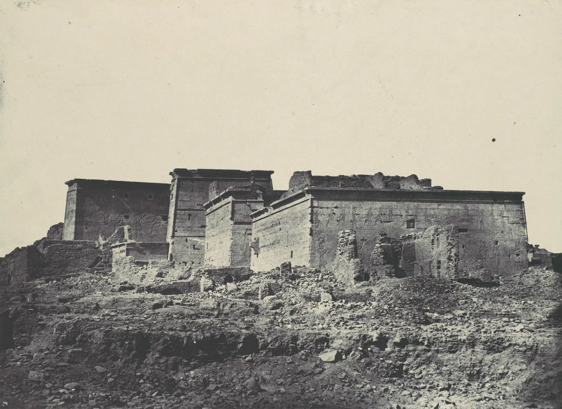 Nubie. Grand Temple d’Isis, A Philoe. Vue générale prise du nord, 1850 - photograph by Maxime Du Camp (MET, 1977.673.10)<p>© Maxime Du Camp</p>