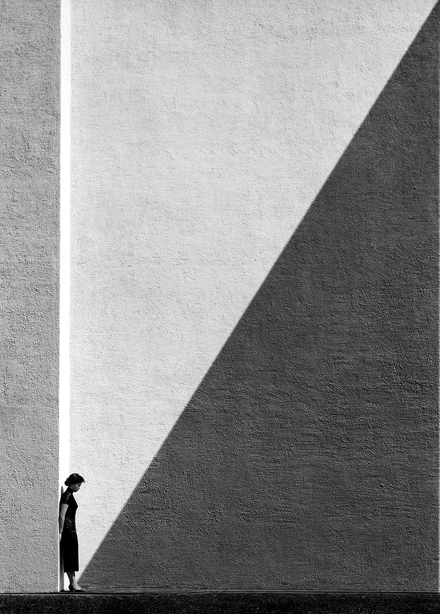 Blue Lotus Gallery, Fan Ho 何藩, Approaching Shadow, Hong Kong 1954<p>© Fan Ho</p>