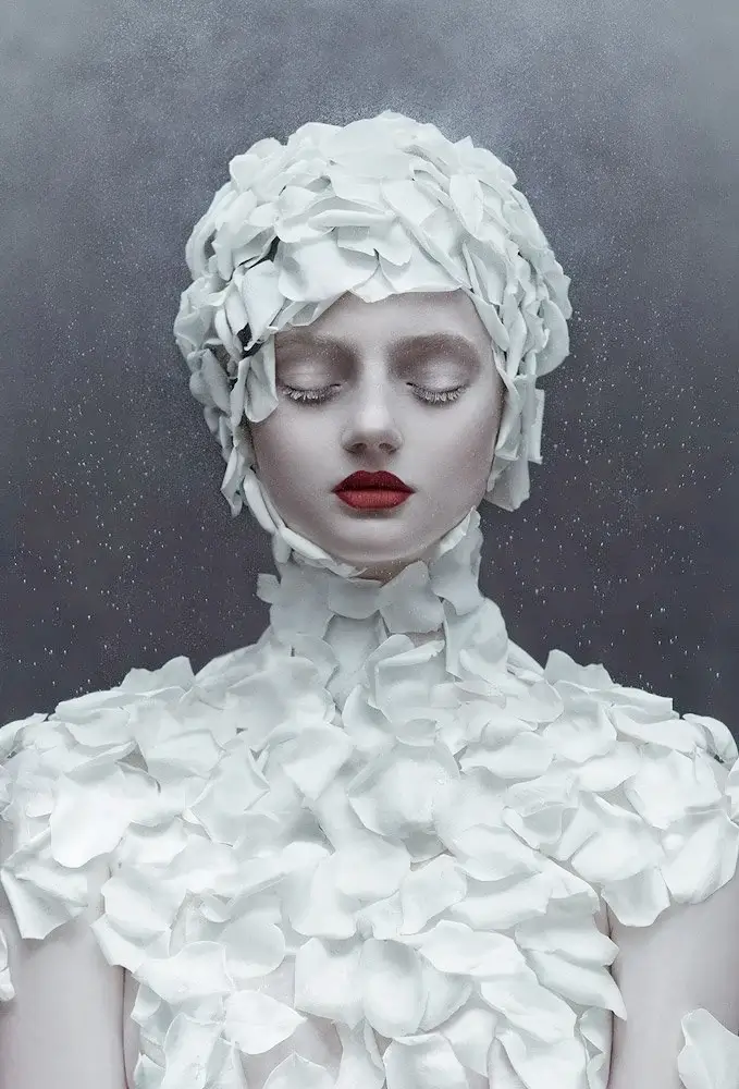 <p>© Zhang Jingna</p>