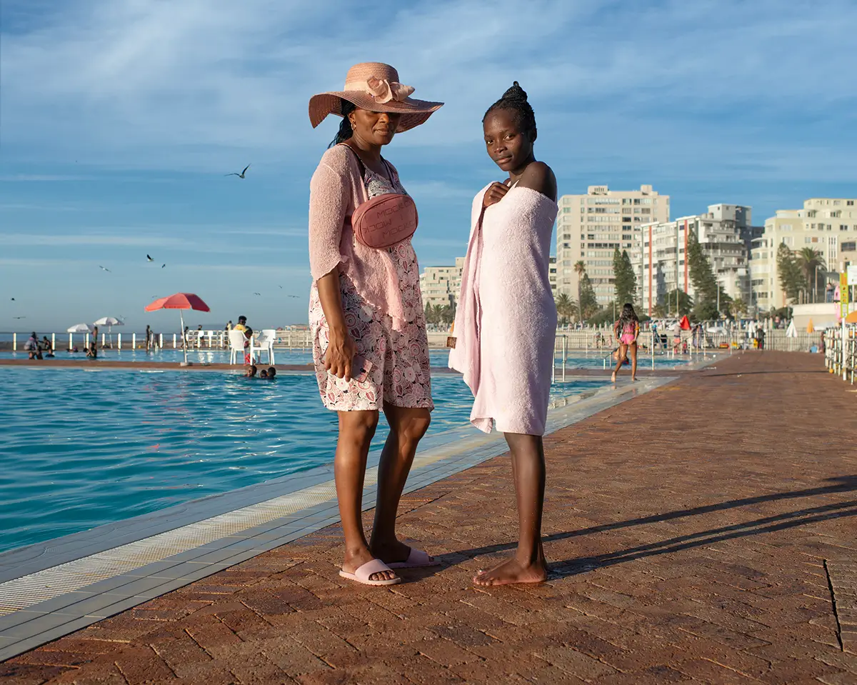 Grandmother Matilda and Granddaughter Ezraili, Sea Point Pavilion, Cape Town, ’Ballade’<p>© Michelle Sank</p>