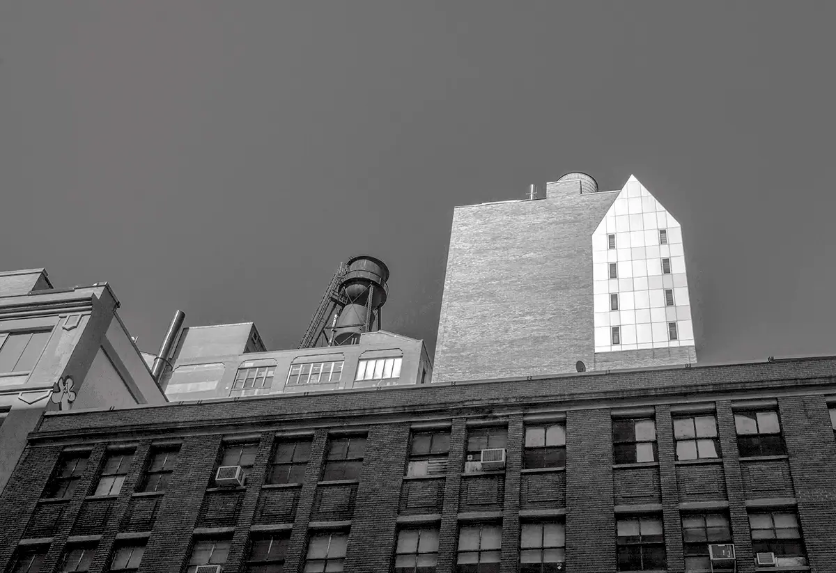 Black White and Gray - Rooftop Arrangements<p>© Peter Ydeen</p>